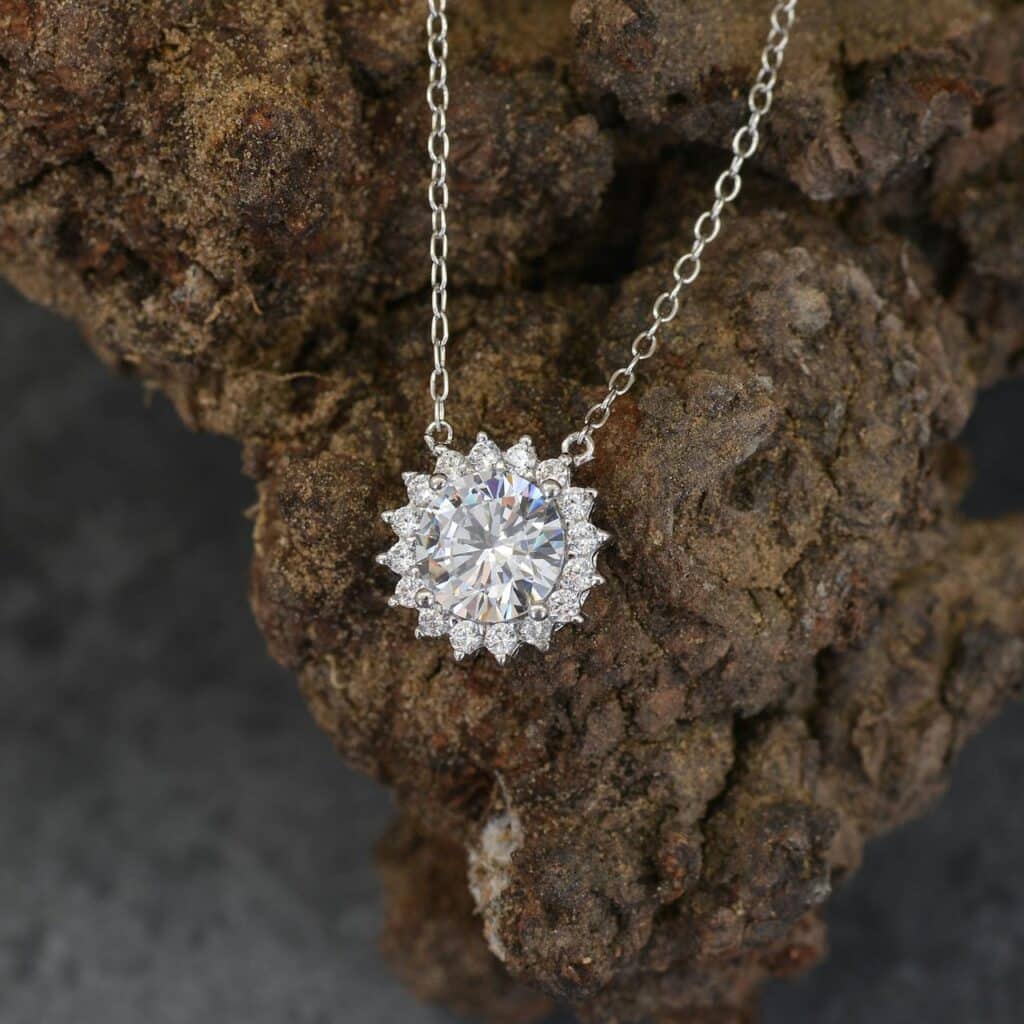sell diamond pendant